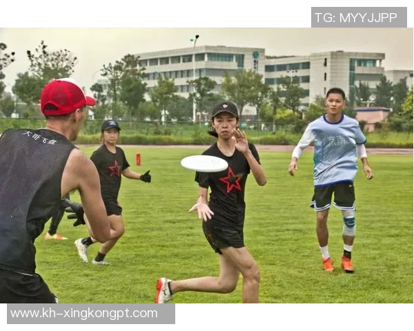 实时新闻深圳飞盘队创新高飞盘配合排名引发热议展现团队实力与默契